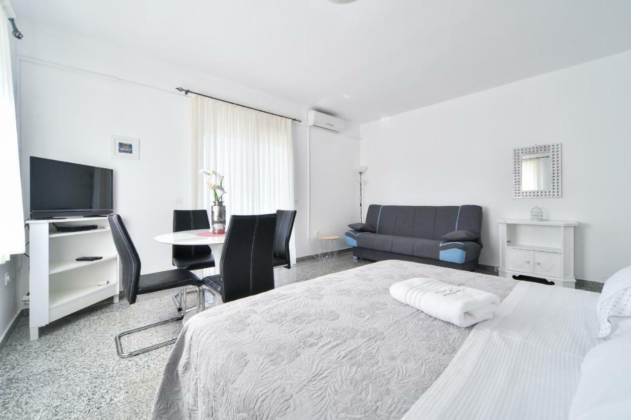 Apartments Martom Seline Exterior foto